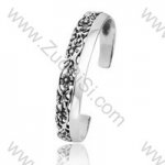 Extraordinary Stainless Steel Bangles - JB350023